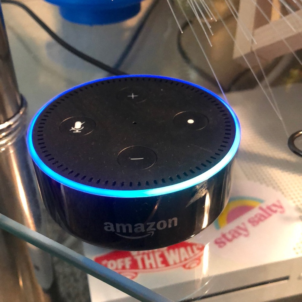Amazon Alexa dot second generation - Picture 2 of 2